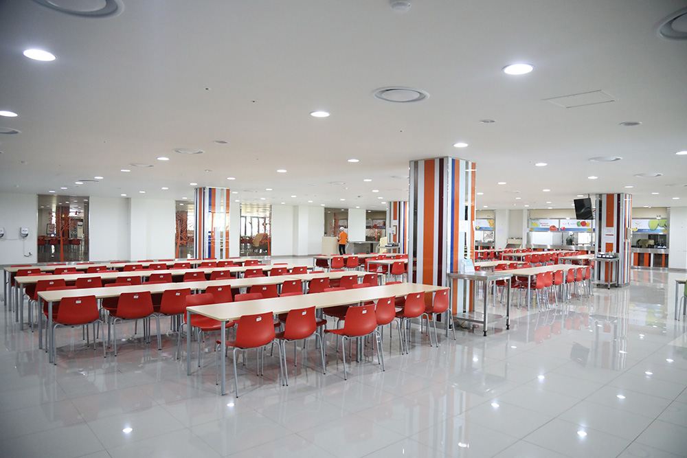 Student Cafeteria1