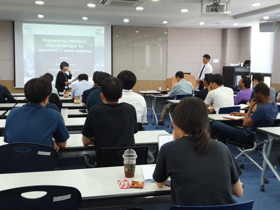 2019.06.13(Thu) Seminar Series, Prof. Hongkyung Lee 이미지
