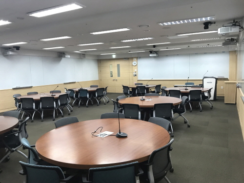 Kim Bumil's Lecture Room